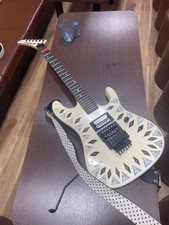 Kramer Nightswan E-Gitarre Mahagoni Ahorn Ebenholz 24,75" Maßstab