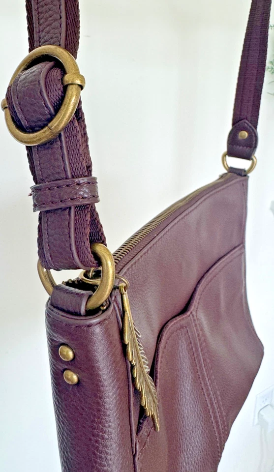 THE SAK 棕色卵石皮革斜挎包单肩包 状况完好 — 第 3/4 张图片