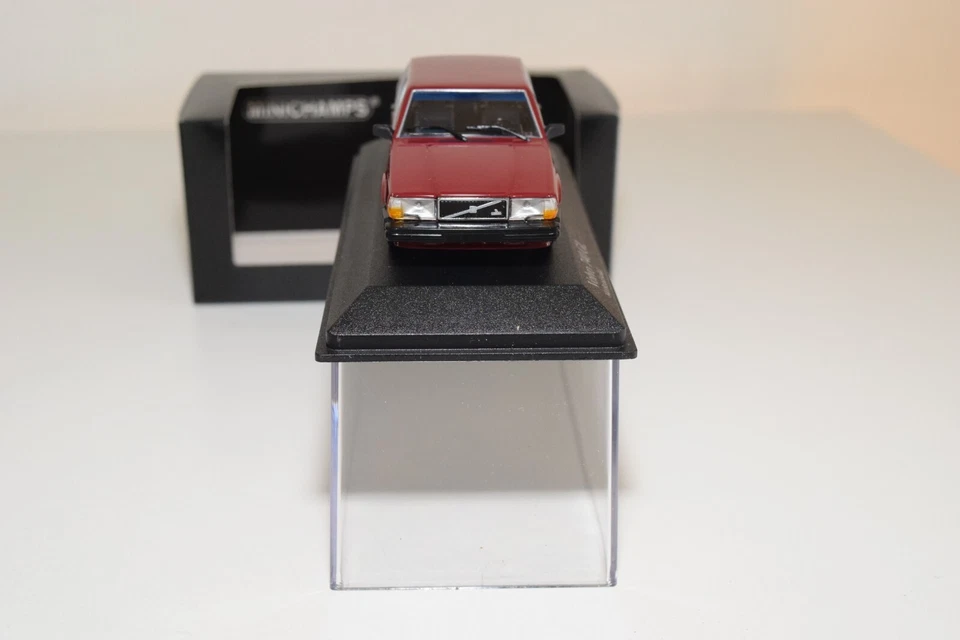 A30 1:43 MINICHAMPS VOLVO 740 GL 740GL MORKROD SOLID MAROON COME NUOVO IN SCA... - Immagine 3 di 4