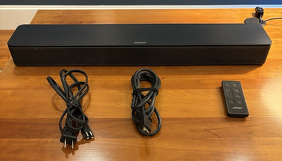 Bose TV Speaker Soundbar Model 431974 W/Remote