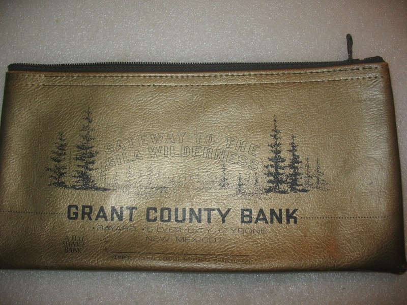 Grant Country Bank Silver City, Bayard, Tyrone NM Zippered Deposit MONEY BAG