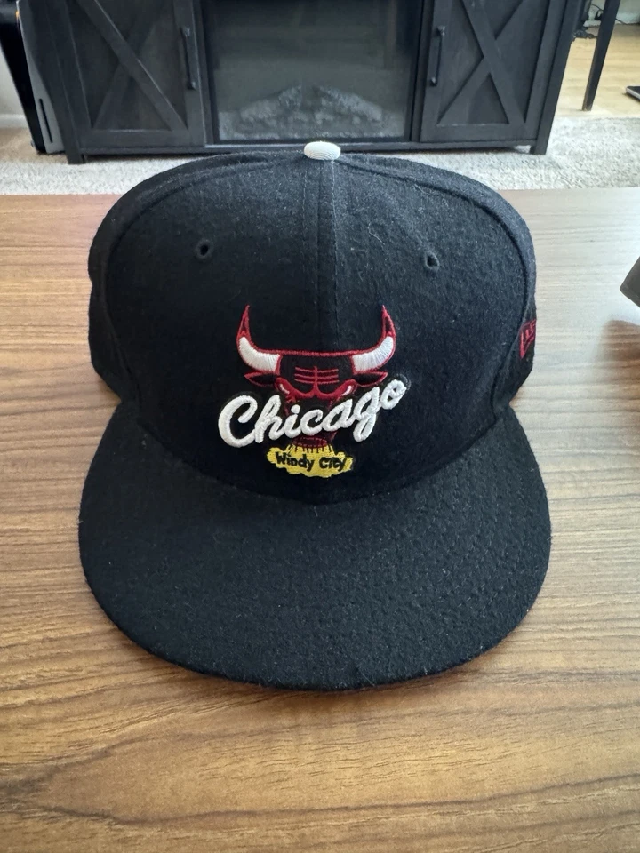 Chicago Bulls New Era 59FIFTY NBA Hardwood  Fitted Cap Hat - Size 7 5/8 LOT OF 2 - Image 3 of 4