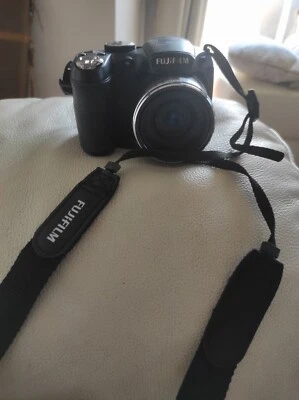Magnifique Appareil Photo Fujifilm Finepix S 2950 XS - Photo 1/2