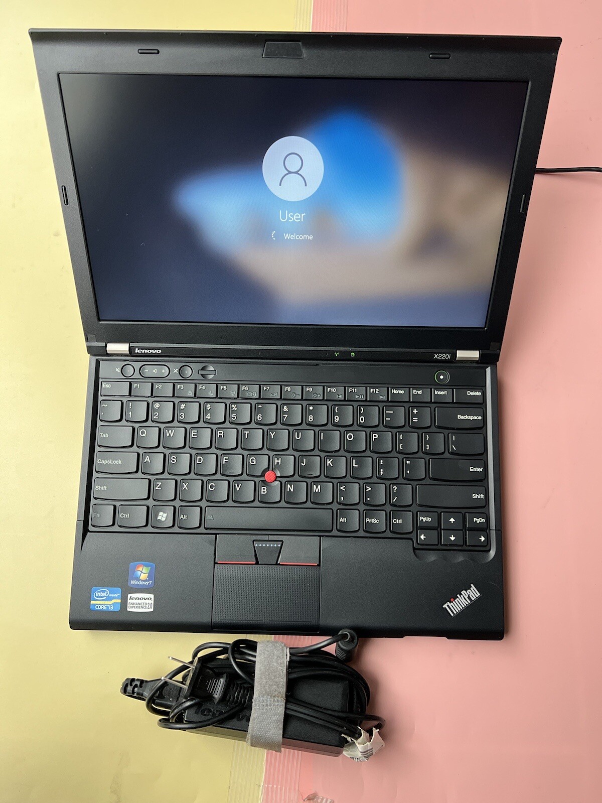Lenovo Thinkpad X220i Intel Core i3-2350M 2.30GHz 8GB 500GB HDD - Picture 9 of 19