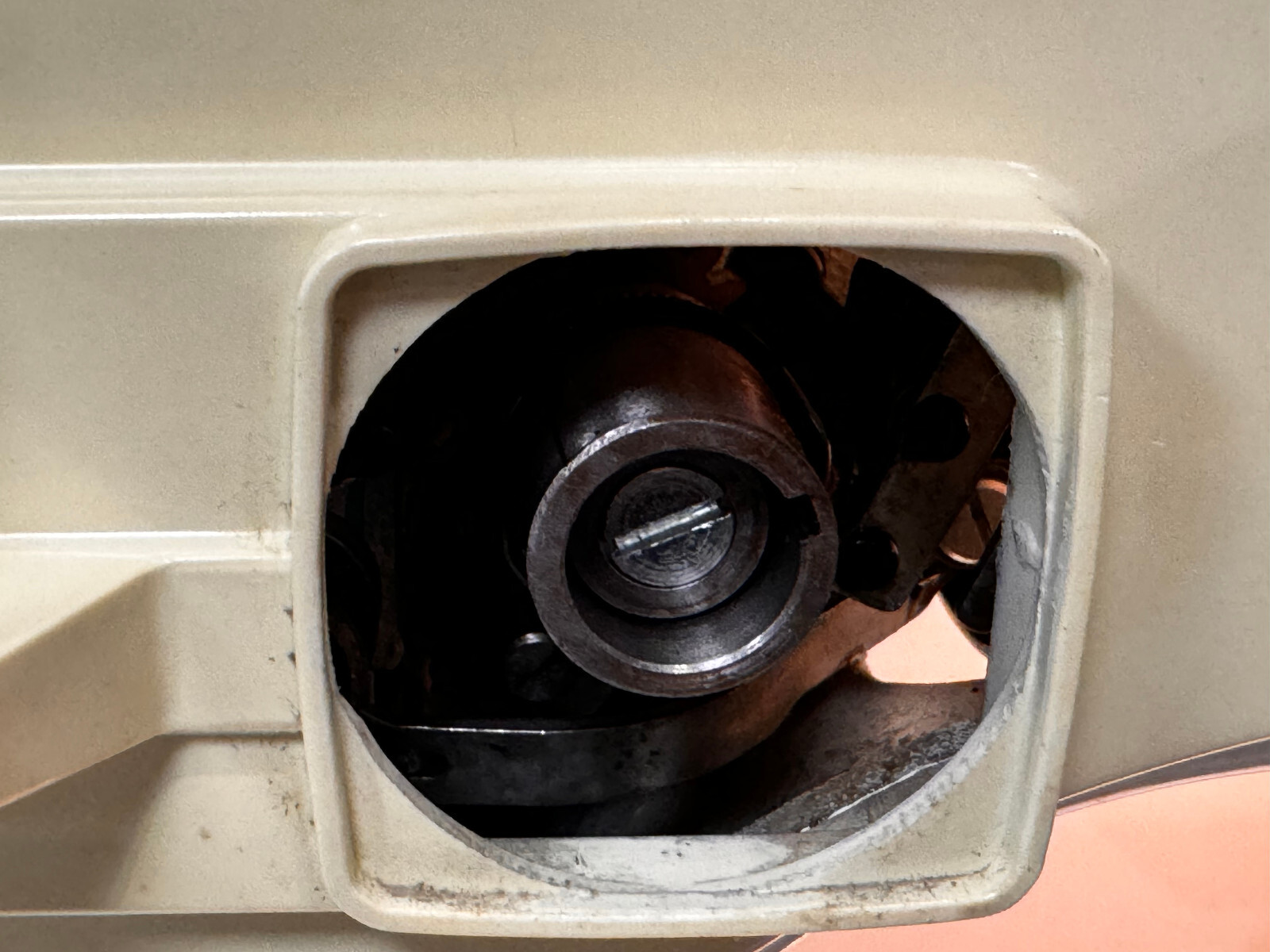 Vintage Viking Husqvarna 2000 Sewing Machine Model 6430 64 30 with Foot