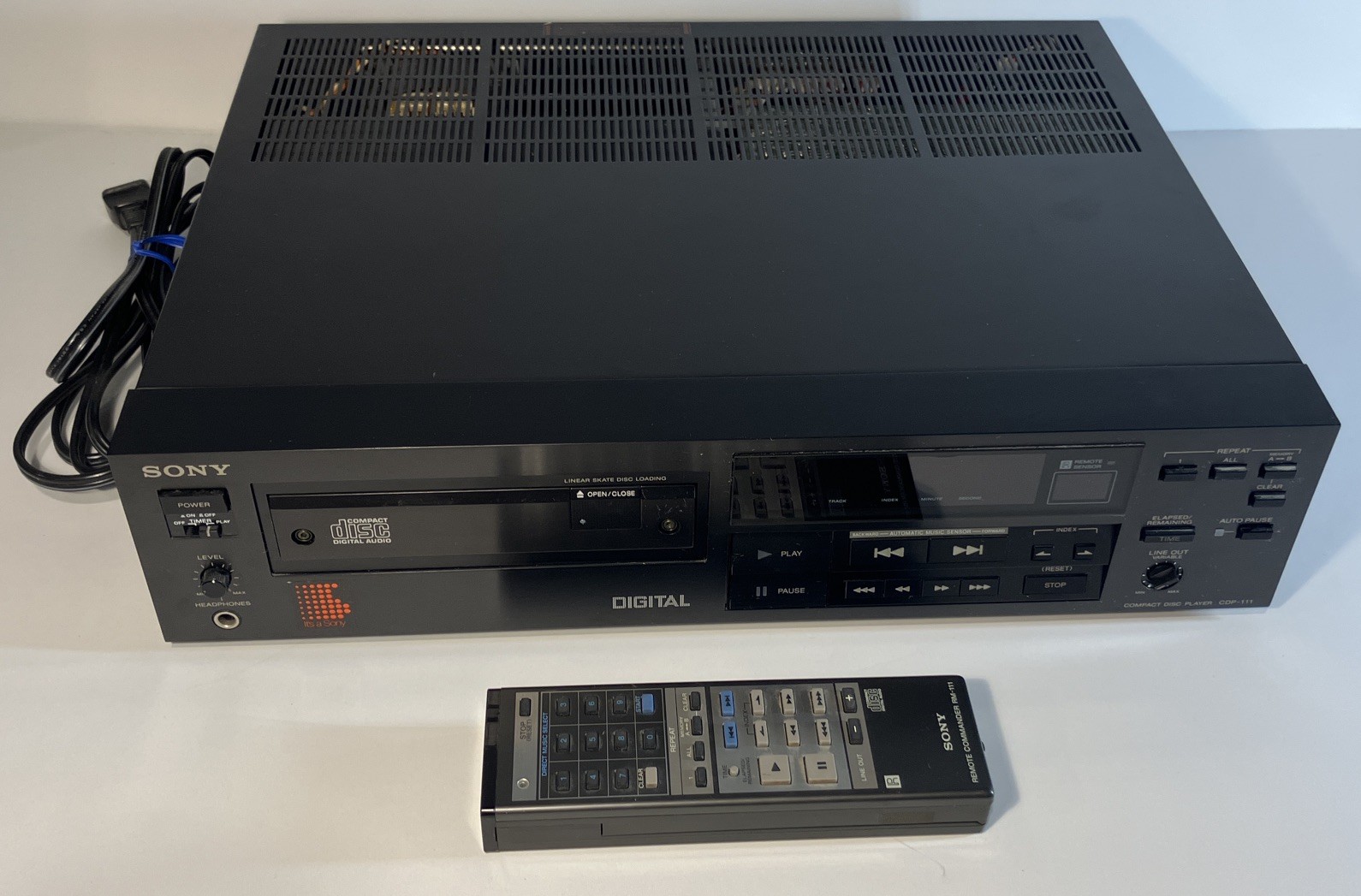 Powers On  With Working Remote Rm-111