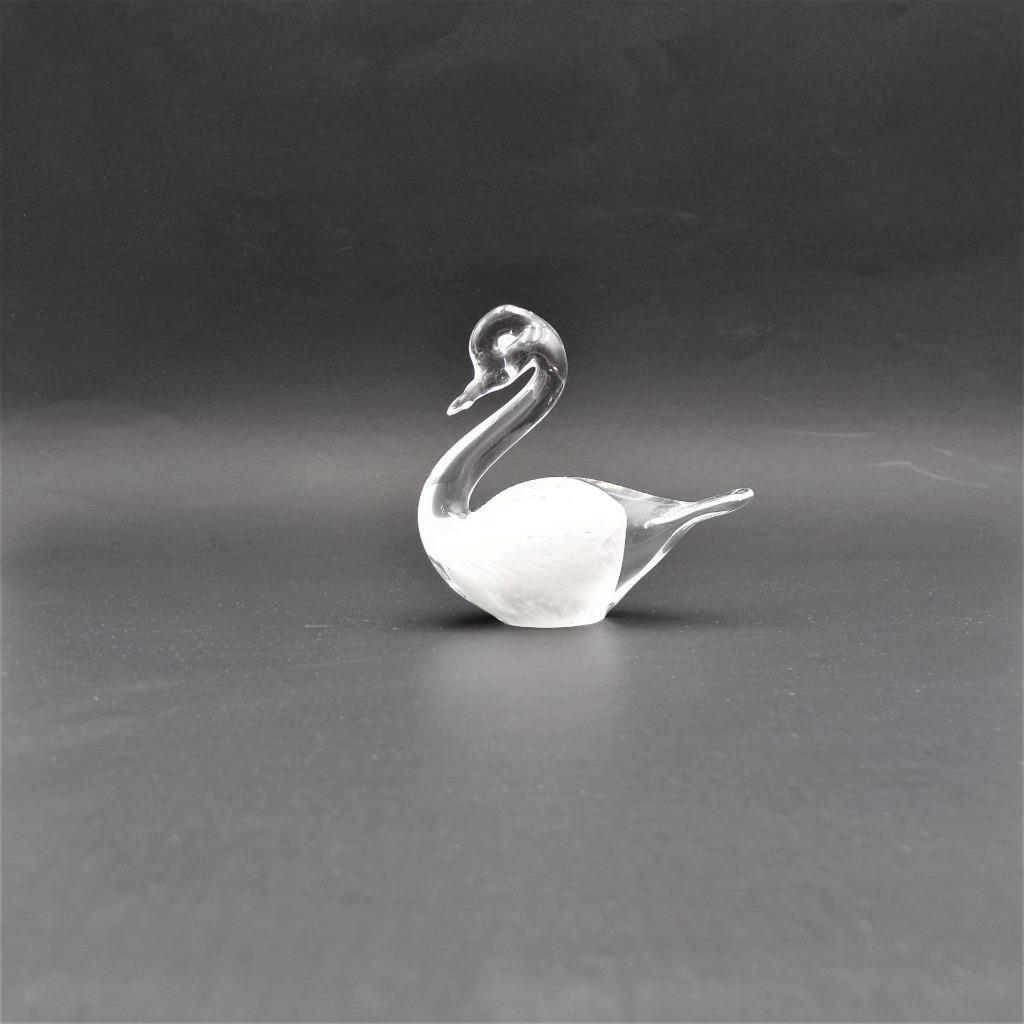 Vintage Marcolin Glass White and Clear Swan Made in Sweden 3 1/2
