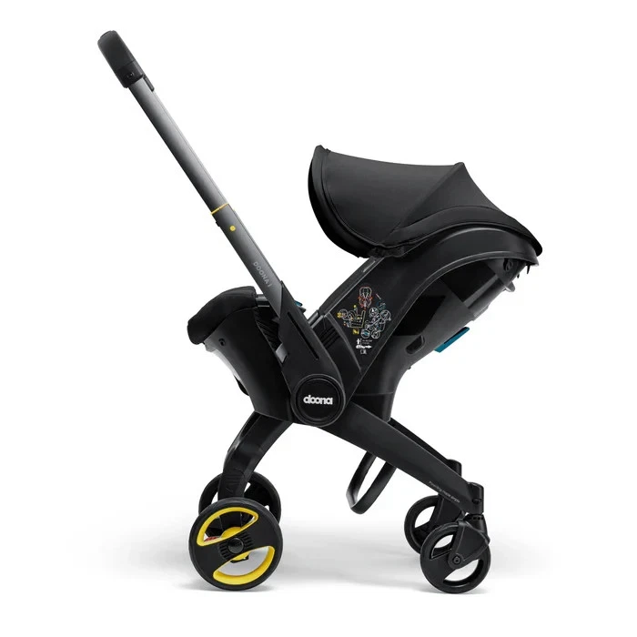 Doona I Stroller in Black With Isofix Base