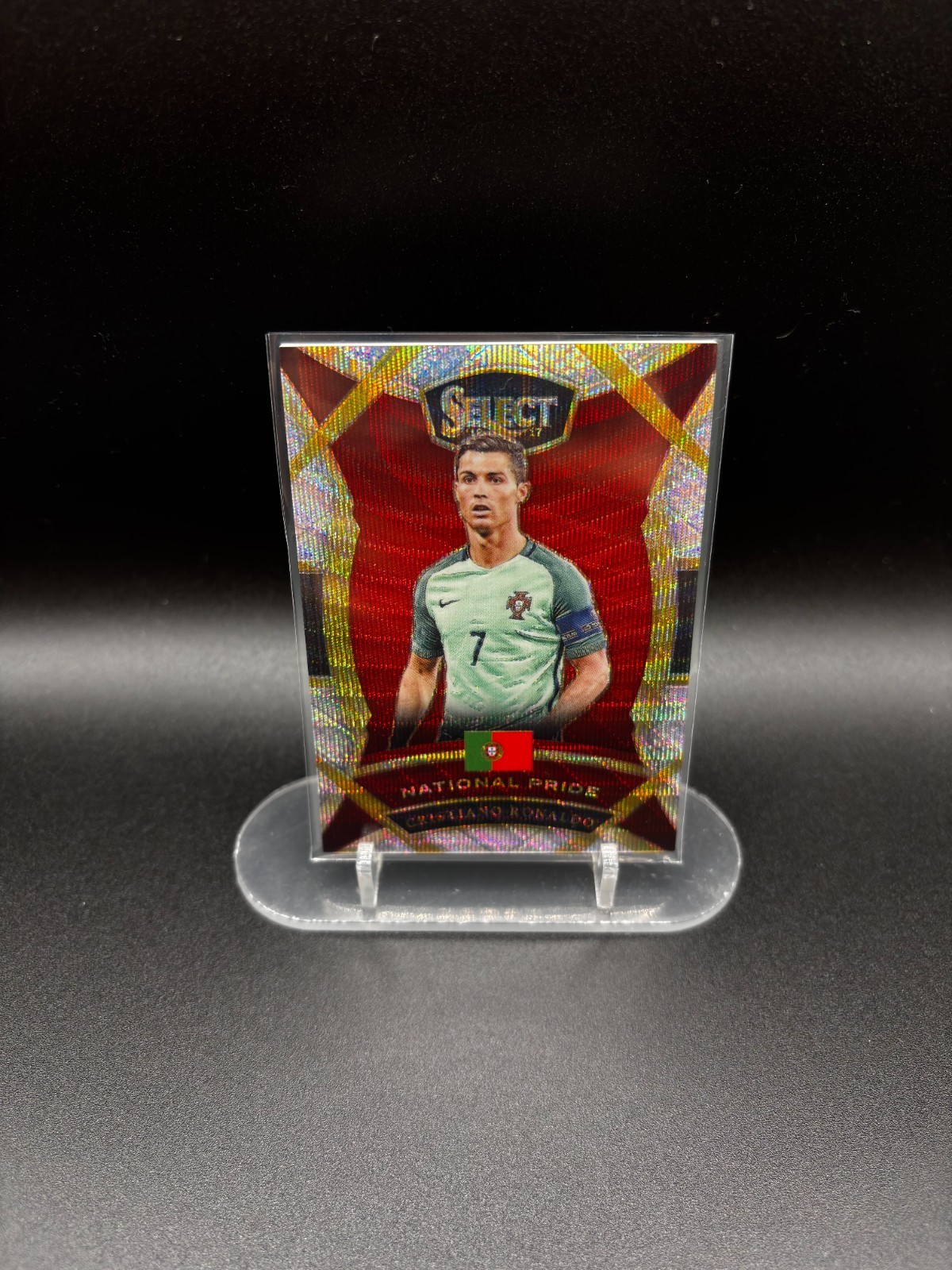 2016-17 Panini Select - National Pride Cristiano Ronaldo #32