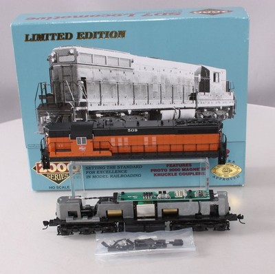 Proto 2000 30149 HO Milwaukee Road SD-7 Diesel Locomotive #509 LN/Box