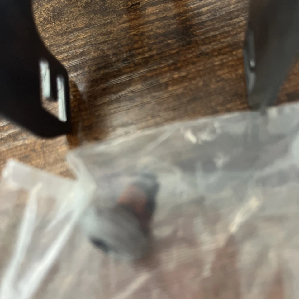 Soporte de retención de inyector de combustible ACDelco 88894355 Silverado Sierra Blazer S10 Foto 2 de 3