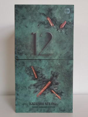 XIAOMI 12T Pro Daniel Arsham Edition LIMITED 12+256 GB, 6,67' AMOLED, 200 MP NEU