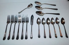 VINTAGE WM ROGERS MFG CO AA PATENT APPLIED FOR FLATWARE LOT SAME PATTERN