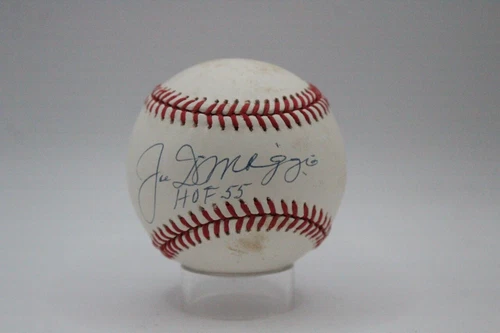 Joe DiMaggio HOF Signed Baseball Autograph Auto PSA/DNA AK05418