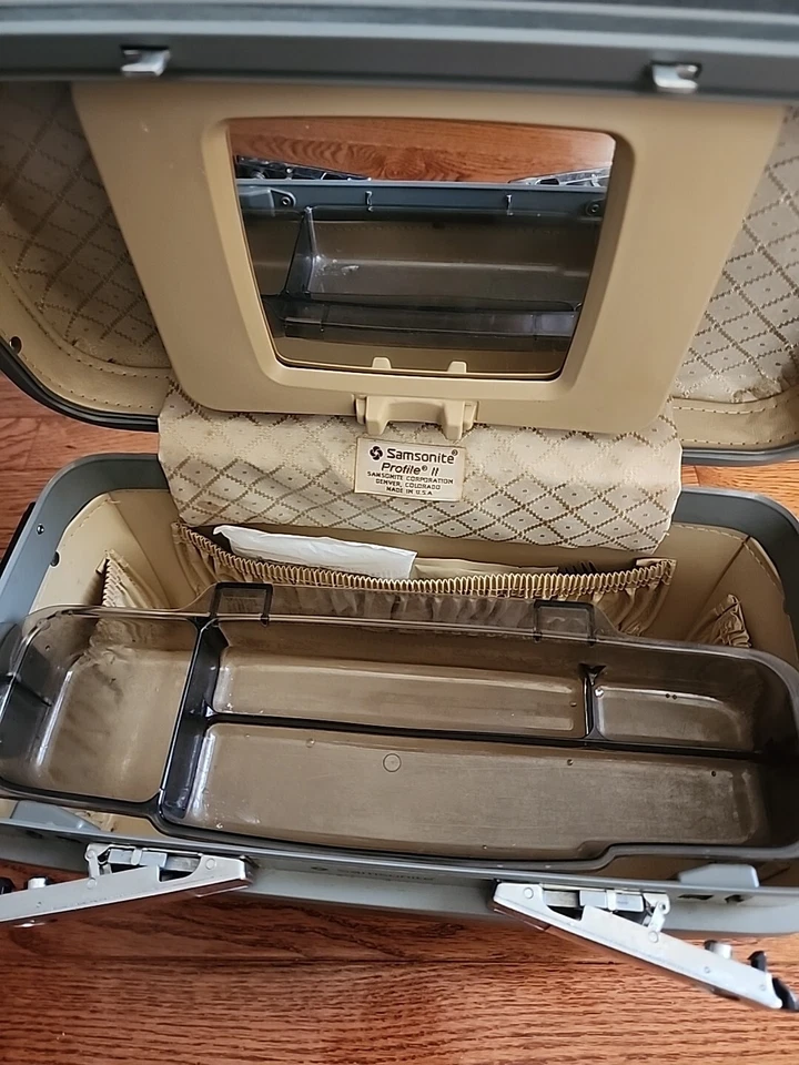 Estuche de tren de viaje Samsonite Silhouette de colección belleza equipaje de mano gris Grann Foto 4 de 4