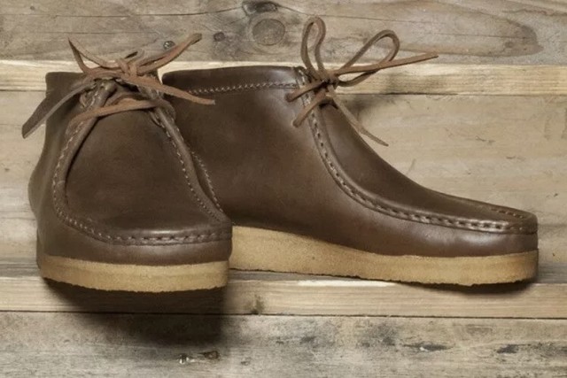 clarks camel boots