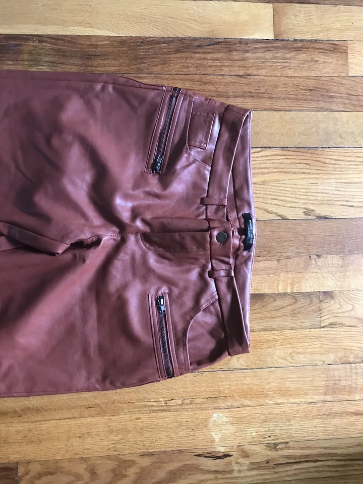 Pantalones de alta costura Romeo Juliet para mujer talla M ajustados de cuero sintético delantero marrón 30 X 28 Foto 2 de 4