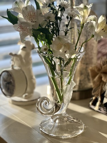 VTG Duncan & Miller 3 Feather Cornucopia Clear Etched Glass Vase 8.5" - Picture 12 of 15