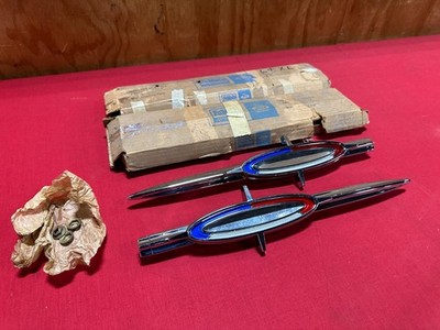 NOS 1964 FORD GALAXIE XL REAR QUARTER PANEL MOLDINGS EMBLEMS C4AZ