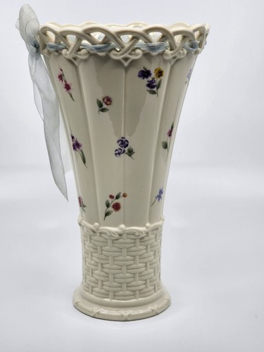 Lenox Posy Baskets Trumpet Vase Lattice Top Ribbon - Picture 6 of 10