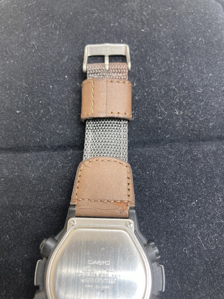 Vintage Casio Forester Fish In Time Men's Watch FT 200 100M