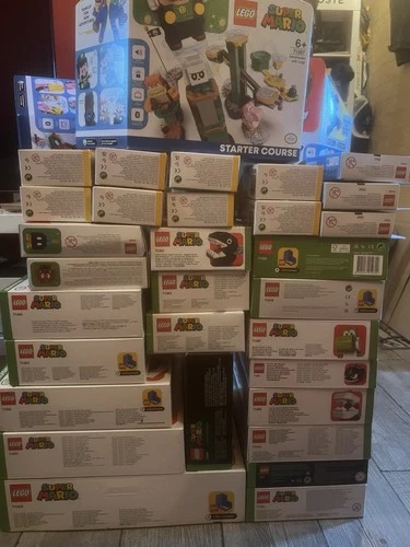 Lot Of 33 Lego Super Mario Castle Bowser Set, Yoshi, Outfits And Many More