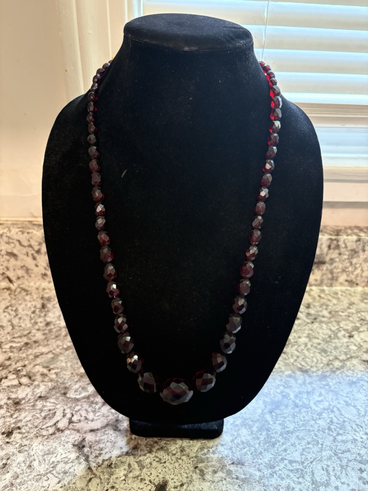 Vintage Cherry Amber Bakelite Faceted Graduated Bead Necklace