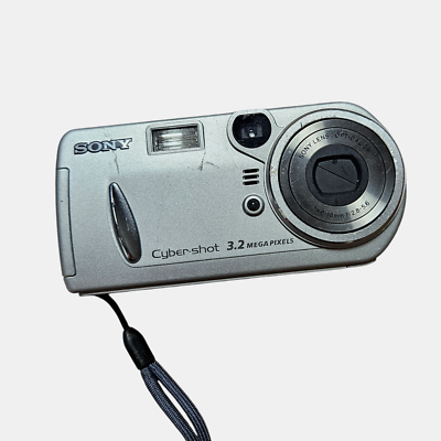 Sony Cyber-shot DSC-P72 3.2メガピクセル Sony Cyber-Shot DSC-P72 3.2MP Silver Digital Camera Compact Y2K