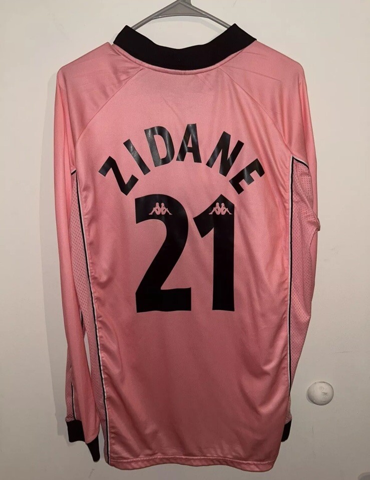 1997-98 Zinedine Zidane Juventus Pink Long Sleeve Jersey 1997-98 Zinedine Zidane Juventus Pink Long Sleeve Jersey