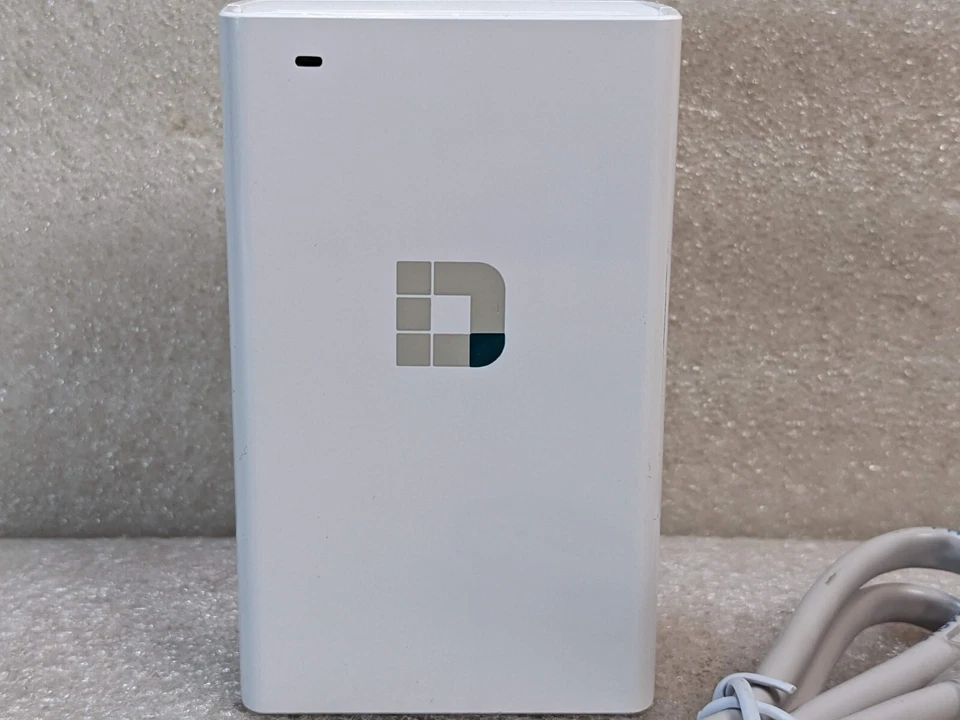 D-Link DAP-1520 Wireless AC750 Dual Band Wi-Fi Range Extender (Y2) - Image 3 of 4