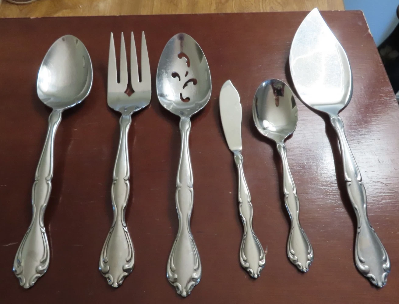 Oneida CANTATA 6 Serving Pieces Community Glossy Stainless Flatware Lot Z
