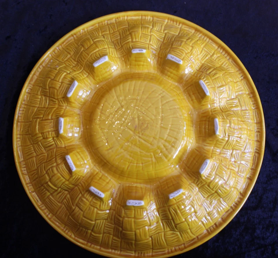 Vintage gelber Teller für Ostereier und gefüllten Eier Eierteller Keramik - Bild 2 von 3