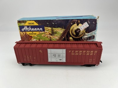 Athearn #1346 HO Scale Southern 50' Box Car Red w/ Box Good