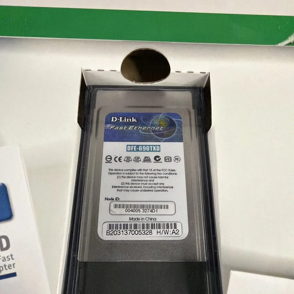 New Old Stock D-Link PC Card 10/100Mb Fast Ethernet DFE-670TXD Complete - Image 3 of 3