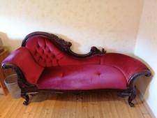Chippendale Chaiselongue Sofa Barock Dark Stil Bordeaux Rot Samt Mahagoni