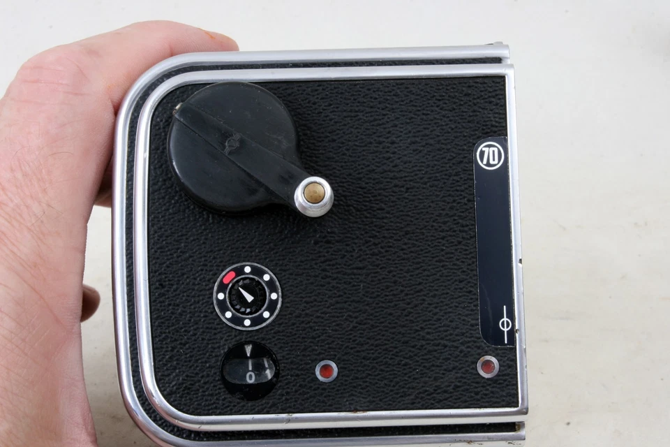 USER Hasselblad Roll Film Back Magazine A70 70mm Chrome - Image 3 of 4