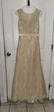 Allure Ivory Bridesmaid/Bride Dress Size 8 Lace Sty.1405 Dry Cleaned Sparkly