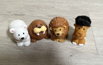 Fisher-Price Little People Animal Figures Lot of 4 Camel Polar Bear Walrus Lion
