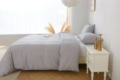 Queen King Size Bedding Set for Kids & Adults Zipper Closure 3 Pieces Set