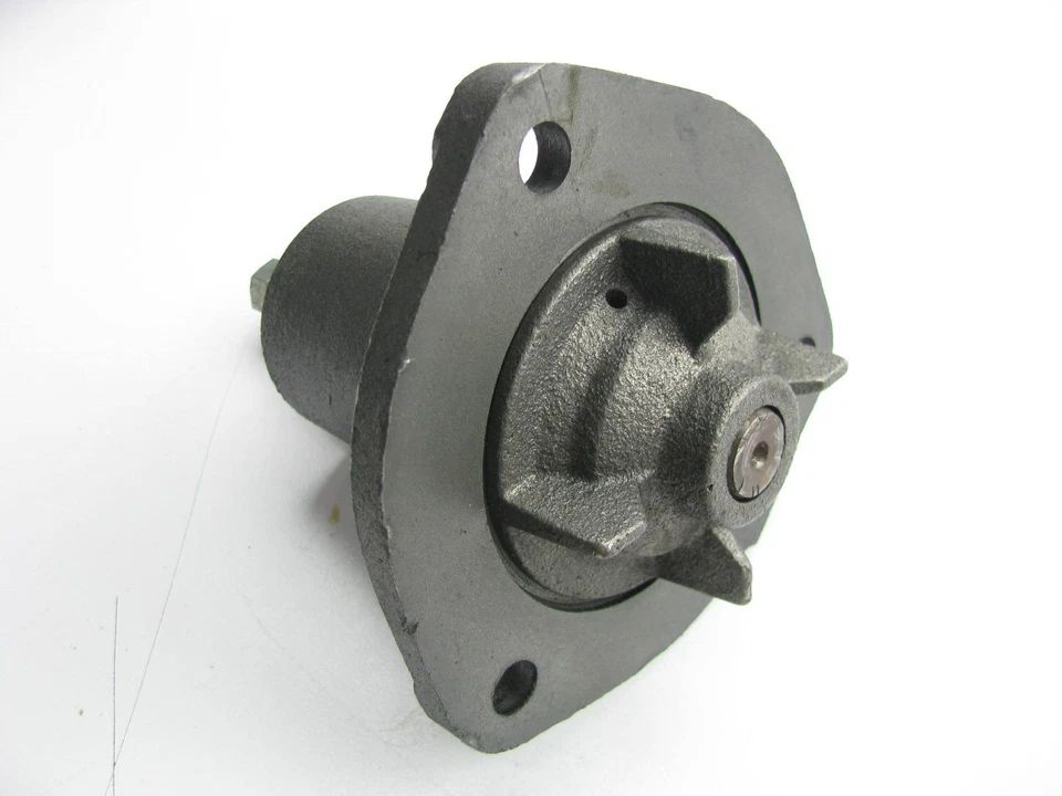 Bomba de agua del motor Beck Arnley 131-0960 para Triumph TR4A 1967 Foto 2 de 3