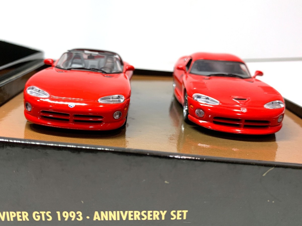 RARE RETIRED MINICHAMPS DODGE VIPER COUPE & CABRIOLET SET LIMITED
