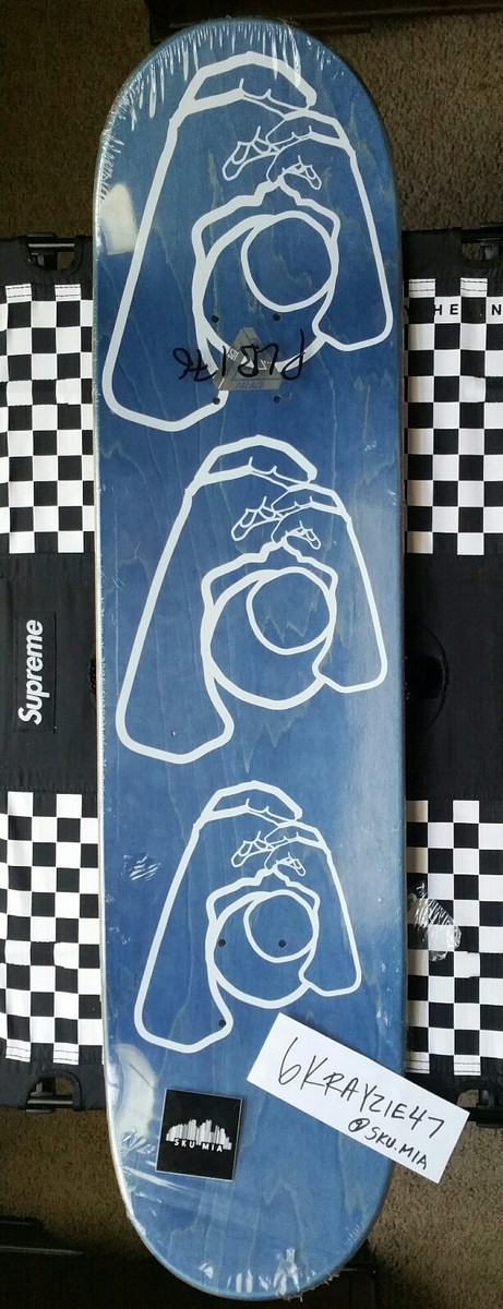 スケートボード PALACE Knight Hands Deck 8.125 NEW Palace Skateboards Knight Hands Deck 8.125