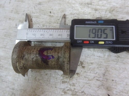 Vintage Harley K & Ironhead Sportster Choice of Used OEM 41600-55 AXLE Spacer - Picture 11 of 11