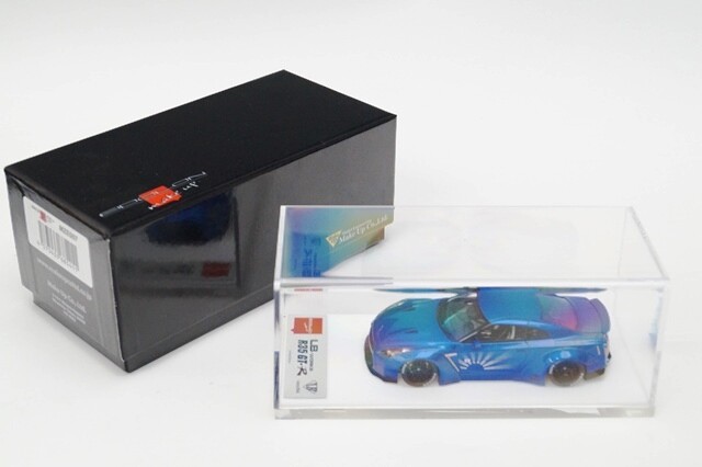 MZE007 MakeUp EIDOLON 1:43 LB WORKS R35 GT-R Duck Tail ver. Candy