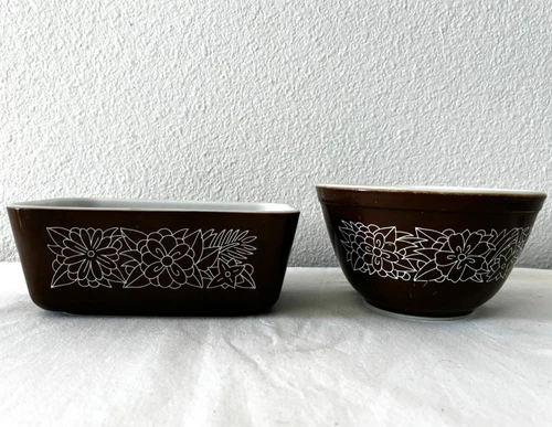 Pyrex Woodland Lot 401 1.5 pt Small Nesting Mixing Bowl + 0502 Refrigerator Dish