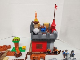 MOC Lego Duplo 4777 With Minifigures Knights Castle 2004 Retired Incomp + Extra