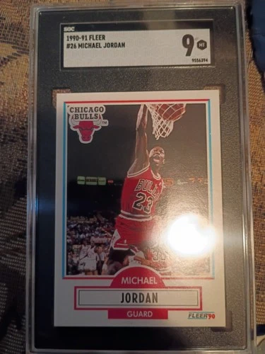 1990-91 Fleer - Michael Jordan #26 Black Line Above Biographical Information