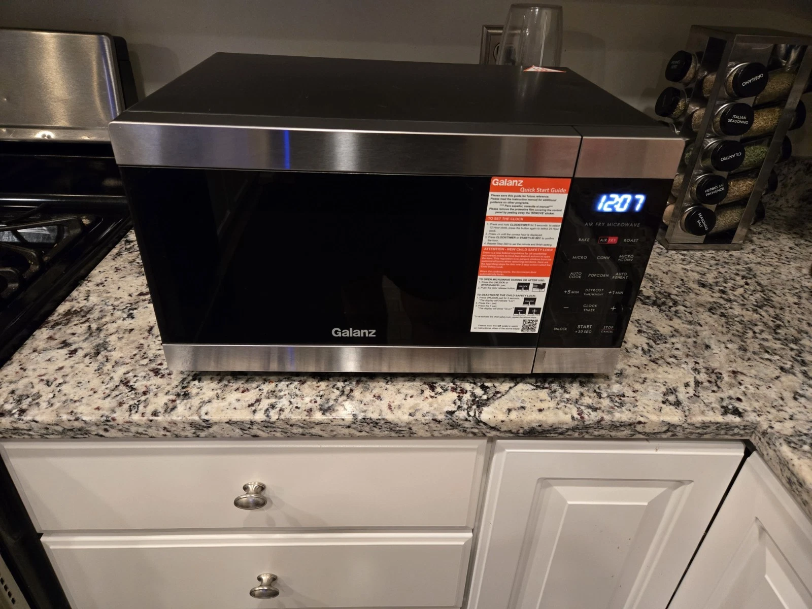 Galanz GSWWD09S1A09B 0.9 Cu ft Air Fry Countertop Microwave, 900 Watts,
Opens in a new window or tab