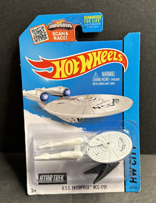 Hot Wheels Star Trek U.S.S. Enterprise NCC-1701 1:64 Scale 43/250 HW City 2015