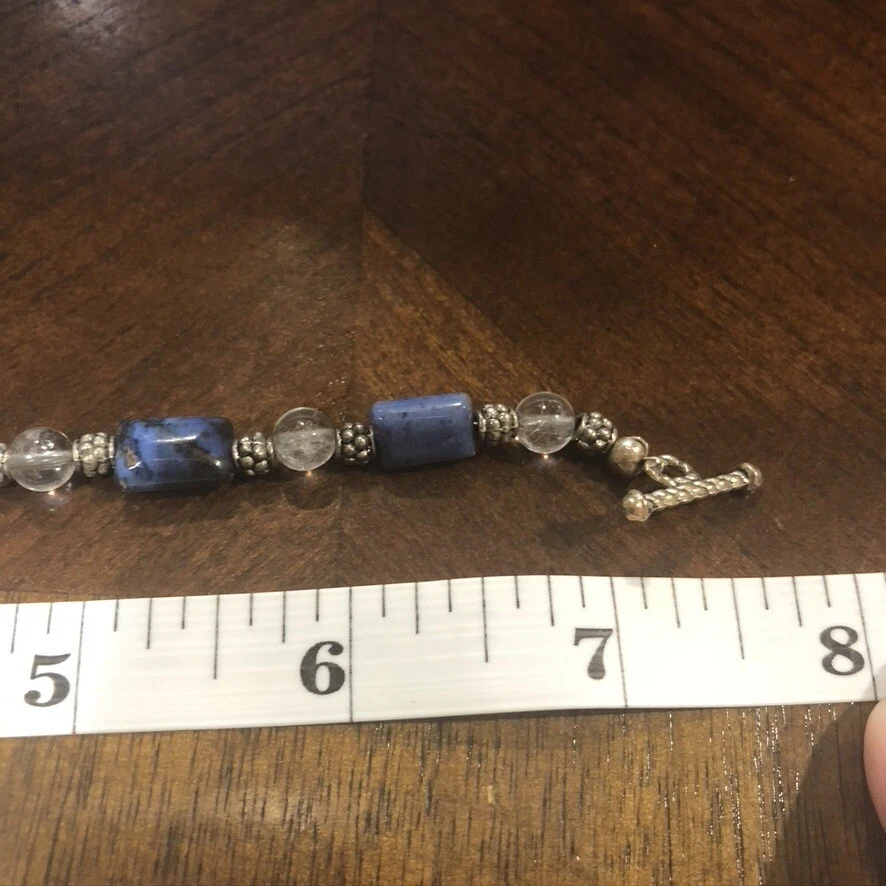 Pulsera artesanal de piedra de sodalita azul y cuarzo transparente con cuentas palanca de peltre 7,5" Foto 2 de 4